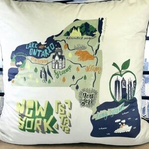 The CALLISTO HOME Velour Statement Pillow, measuring 22x22